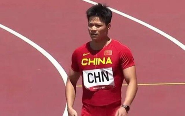 据悉热刺在考虑其他人选，包括伯恩茅斯的劳埃德-凯利、富勒姆的托辛-阿达拉比奥约和勒沃库森埃德蒙-塔普索巴等。